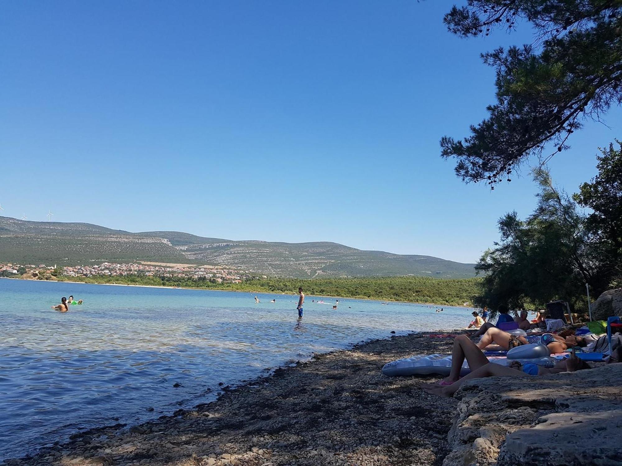 Apartmani Lidija Karin Donji Donji Karin Buitenkant foto