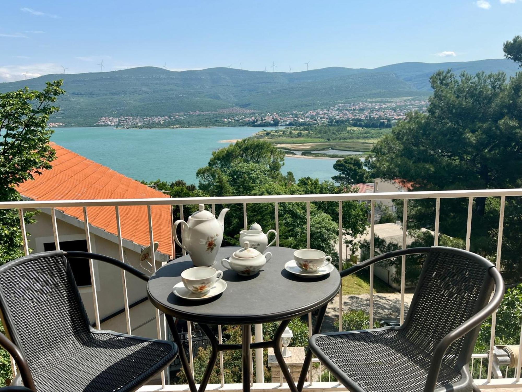 Apartmani Lidija Karin Donji Donji Karin Buitenkant foto