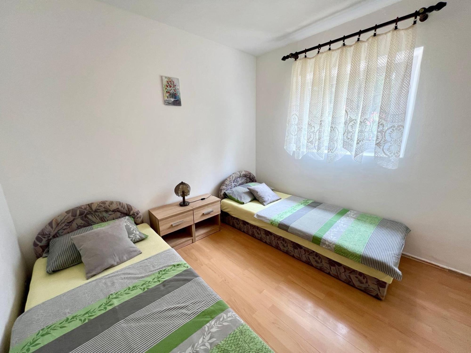 Apartmani Lidija Karin Donji Donji Karin Buitenkant foto