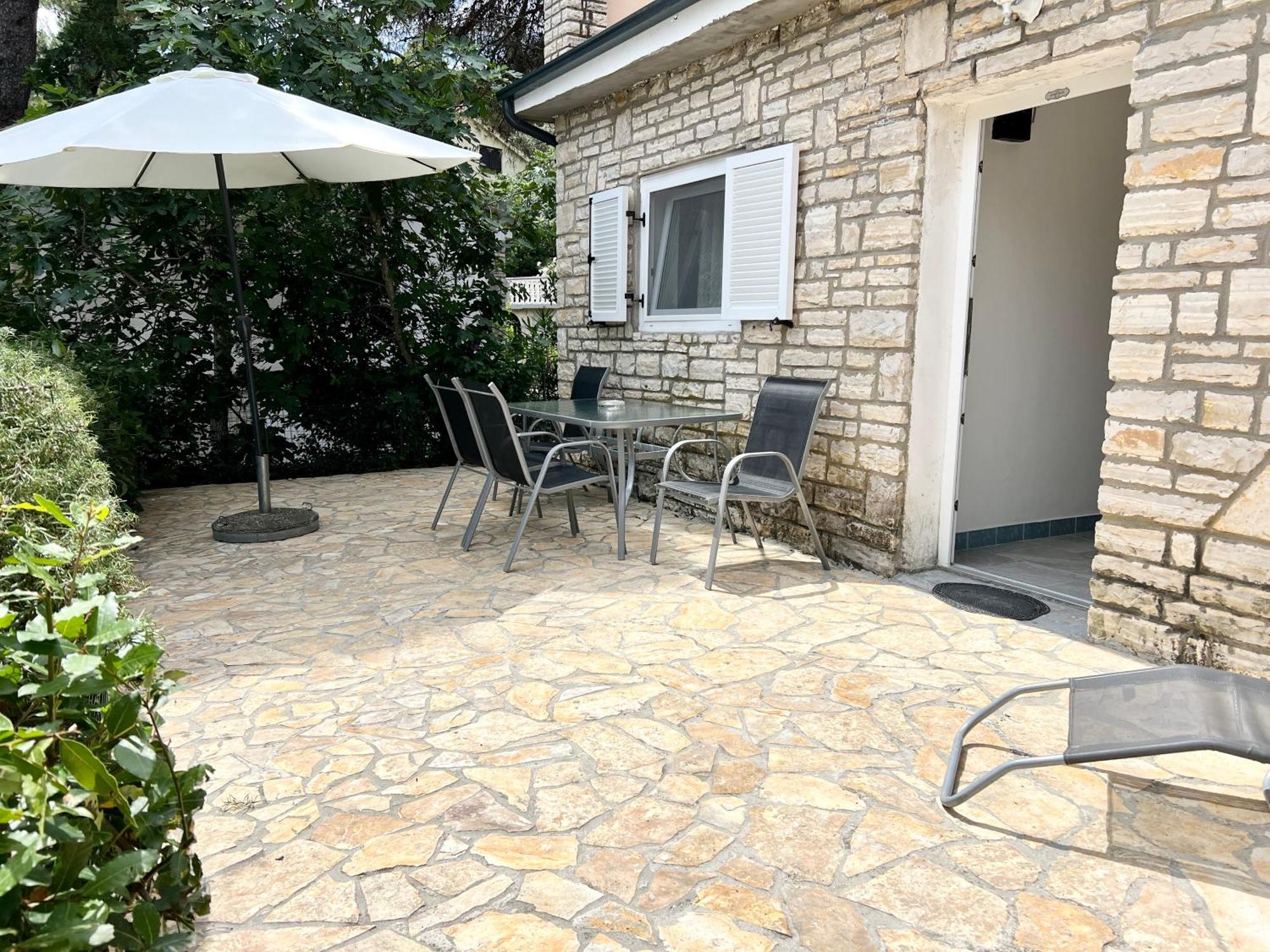 Apartmani Lidija Karin Donji Donji Karin Buitenkant foto